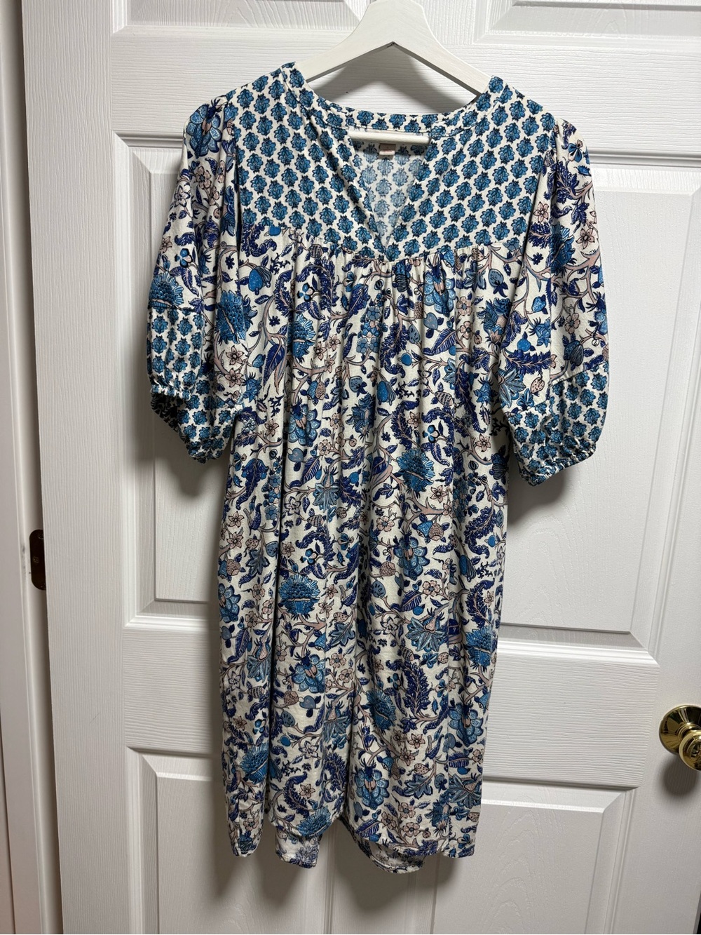 Knox Rose Blue and Cream Floral Midi Dress